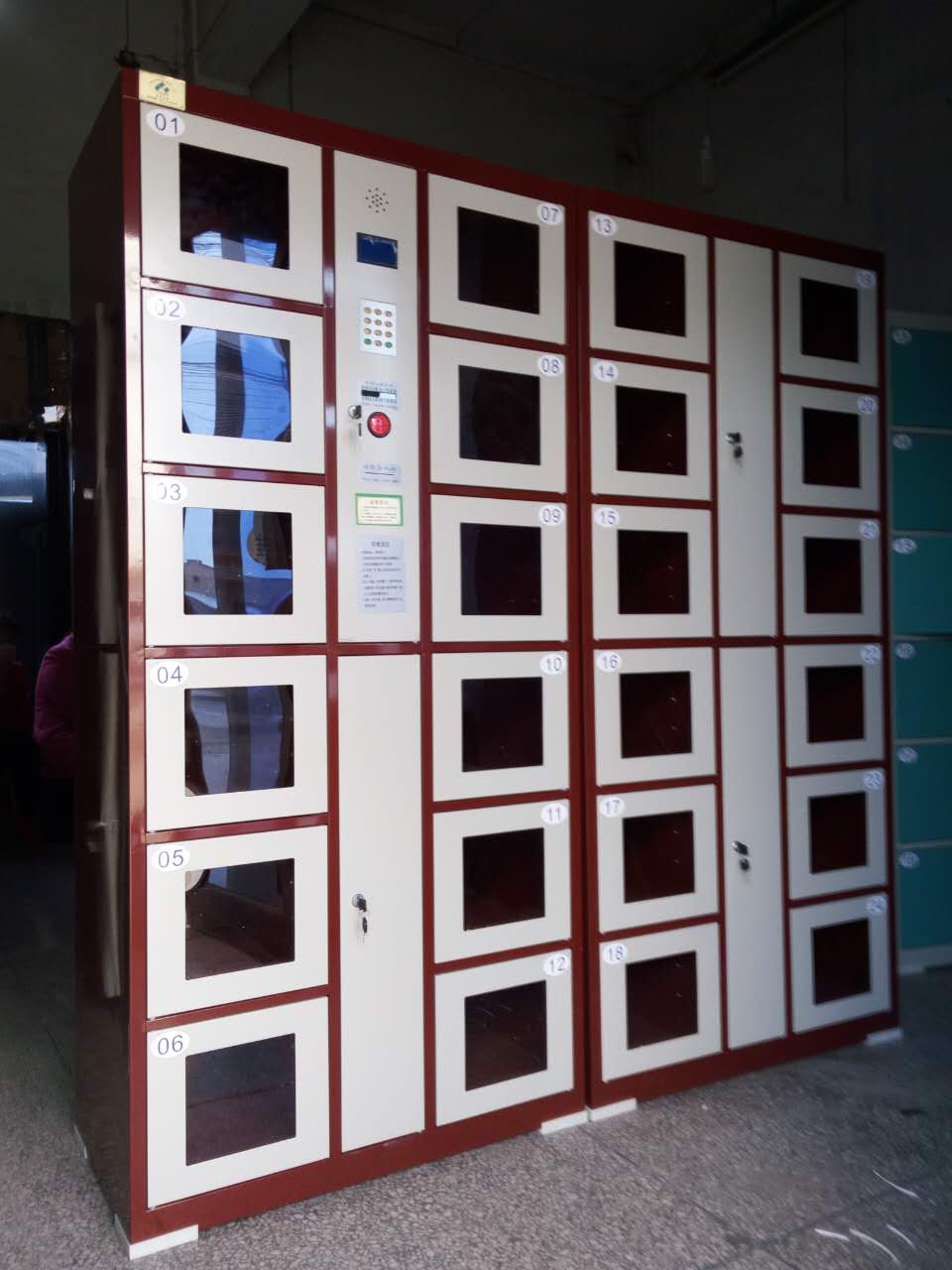 商場(chǎng)存包柜工廠_中國安防展覽網(wǎng)