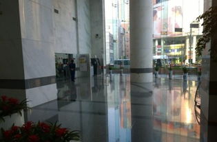 上海實業大廈寫字樓 徐家匯核心區高區朝南方正戶型，租金6.8元/平米/天